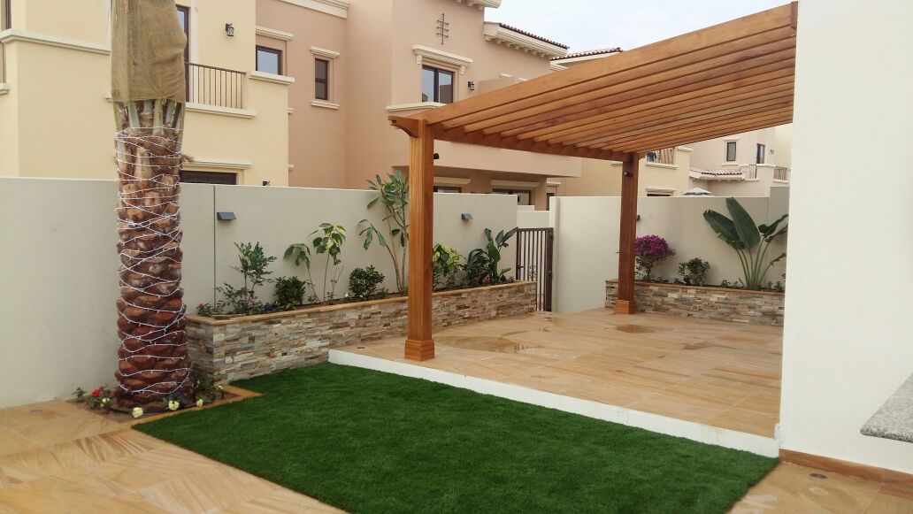Landscape/gardening in LaQuinta VillaNova