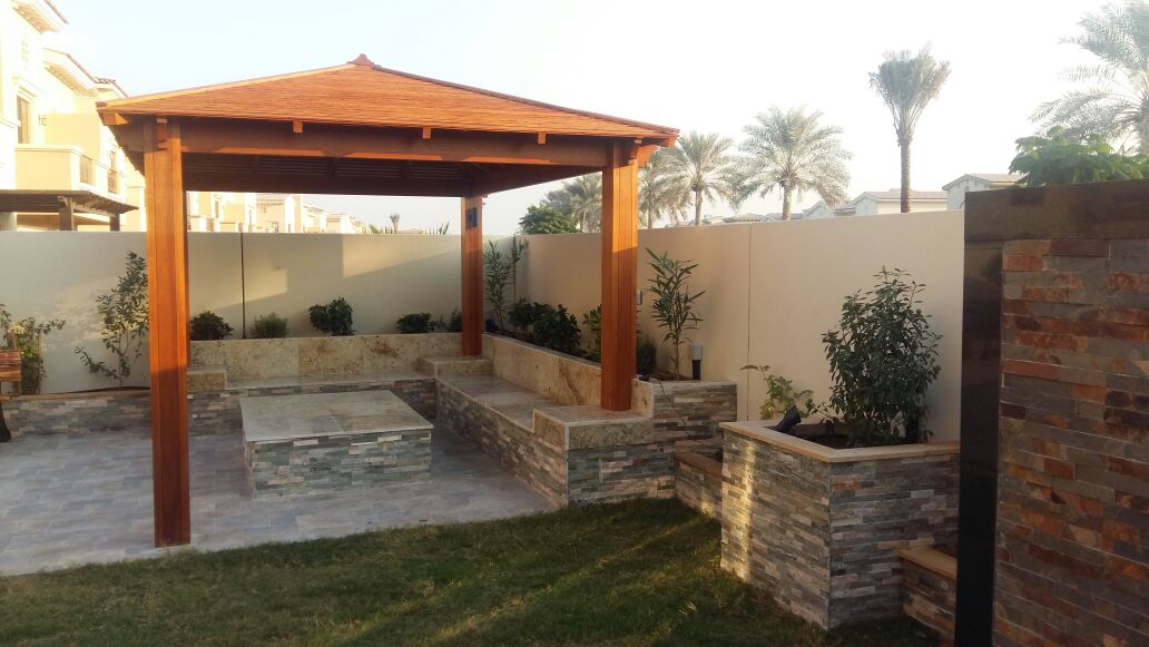 Garden Maintenance in LaQuinta VillaNova